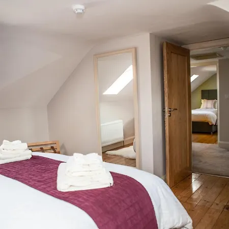 Lantgård John's Dairy, Boolakennedy Boutique Farm Cottages Cahir